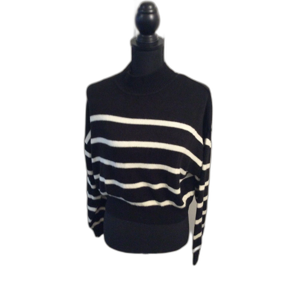 Black white Striped Cropped Sweater Soft Mock Turtleneck Medium M Oversized